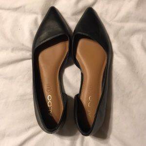 Black ballet flats